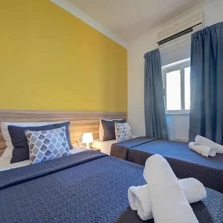 아파트 Sunny Coast Sliema 3-Bedroom Apartment *