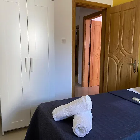 Apartamento Sunny Coast Sliema 3-Bedroom Apartment *